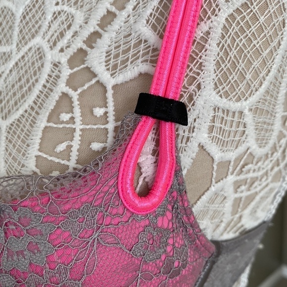 Victoria’s Secret Sexy little things... 32C Lace - Picture 4 of 8